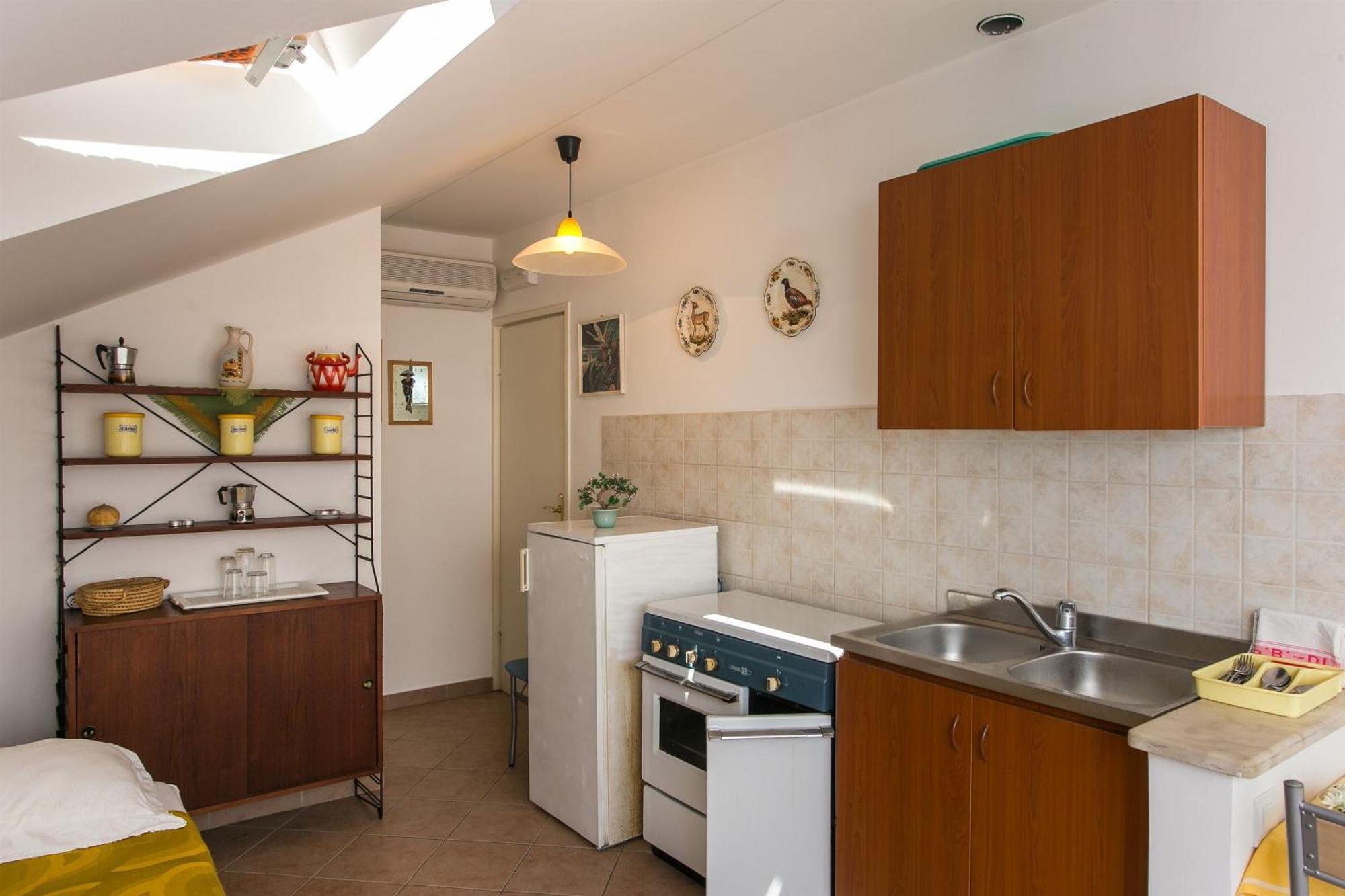 Apartments Marija - 50M From Beach Zaton  Ngoại thất bức ảnh