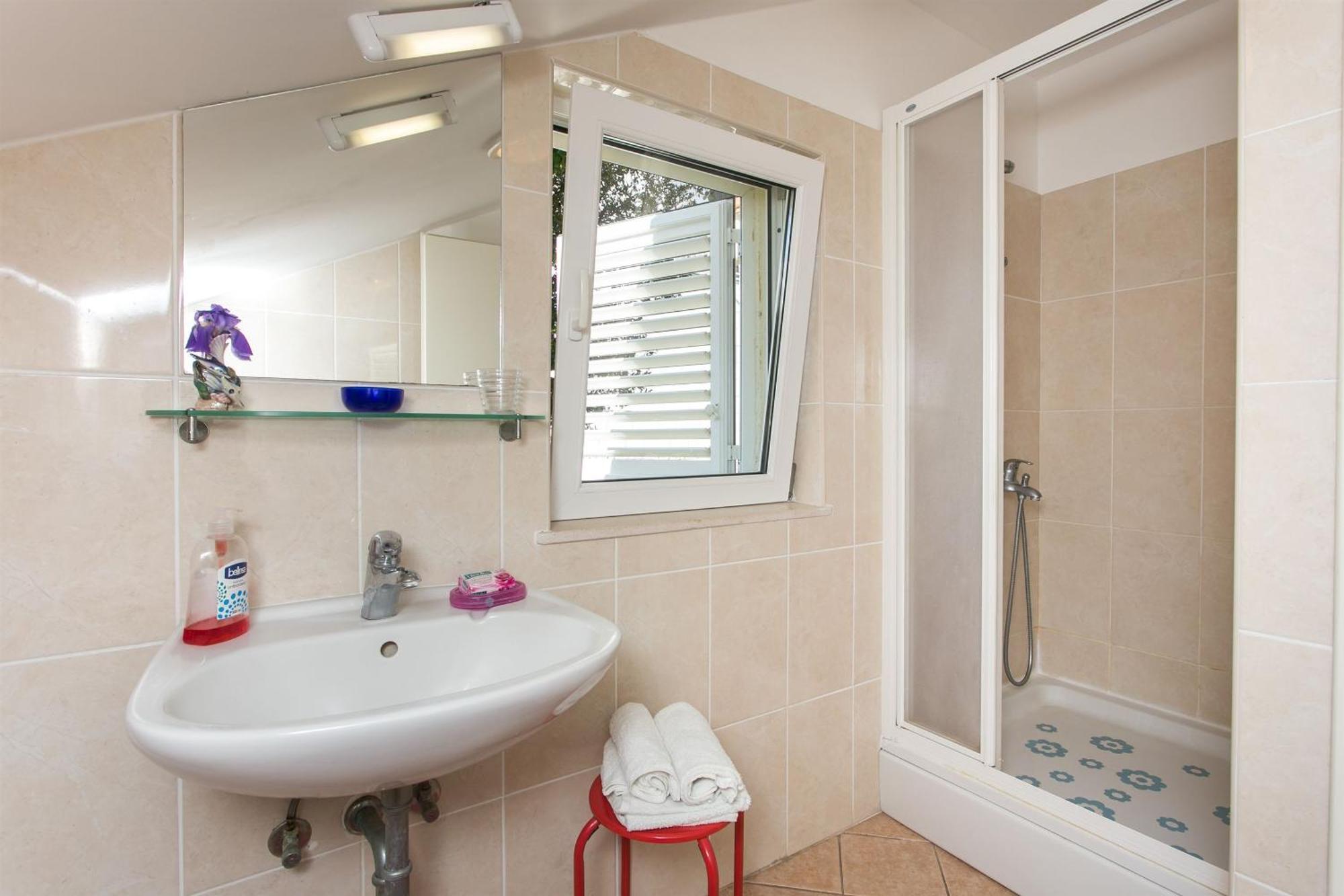 Apartments Marija - 50M From Beach Zaton  Ngoại thất bức ảnh